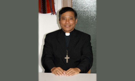 Bishop Stephen Rotluanga