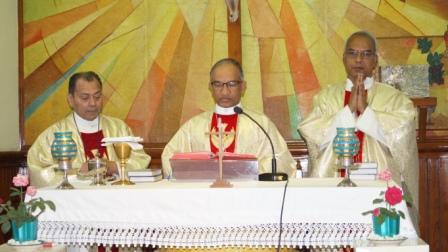 Eucharistic Celebration during Delhi Review Seminar